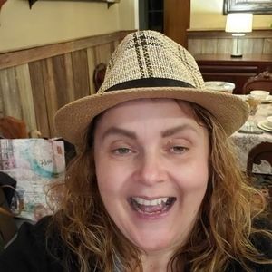 Meet your Posher, Petra